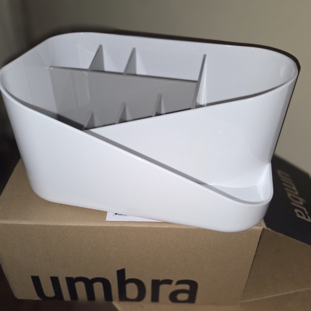 Umbra White Organizer